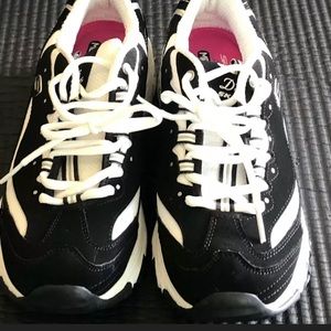 Skechers D'Lites Biggest Fan Woman Shoes   10 Size